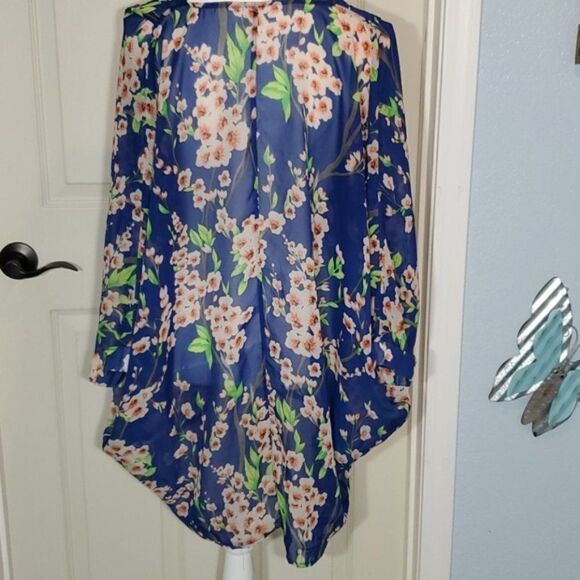 Olrain, Navy Cherry Blossom Sheer Kimono- Size Medium - Picture 6 of 7